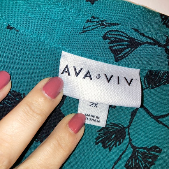 Ava & Viv Floral Shirtdress - Picture 4 of 4